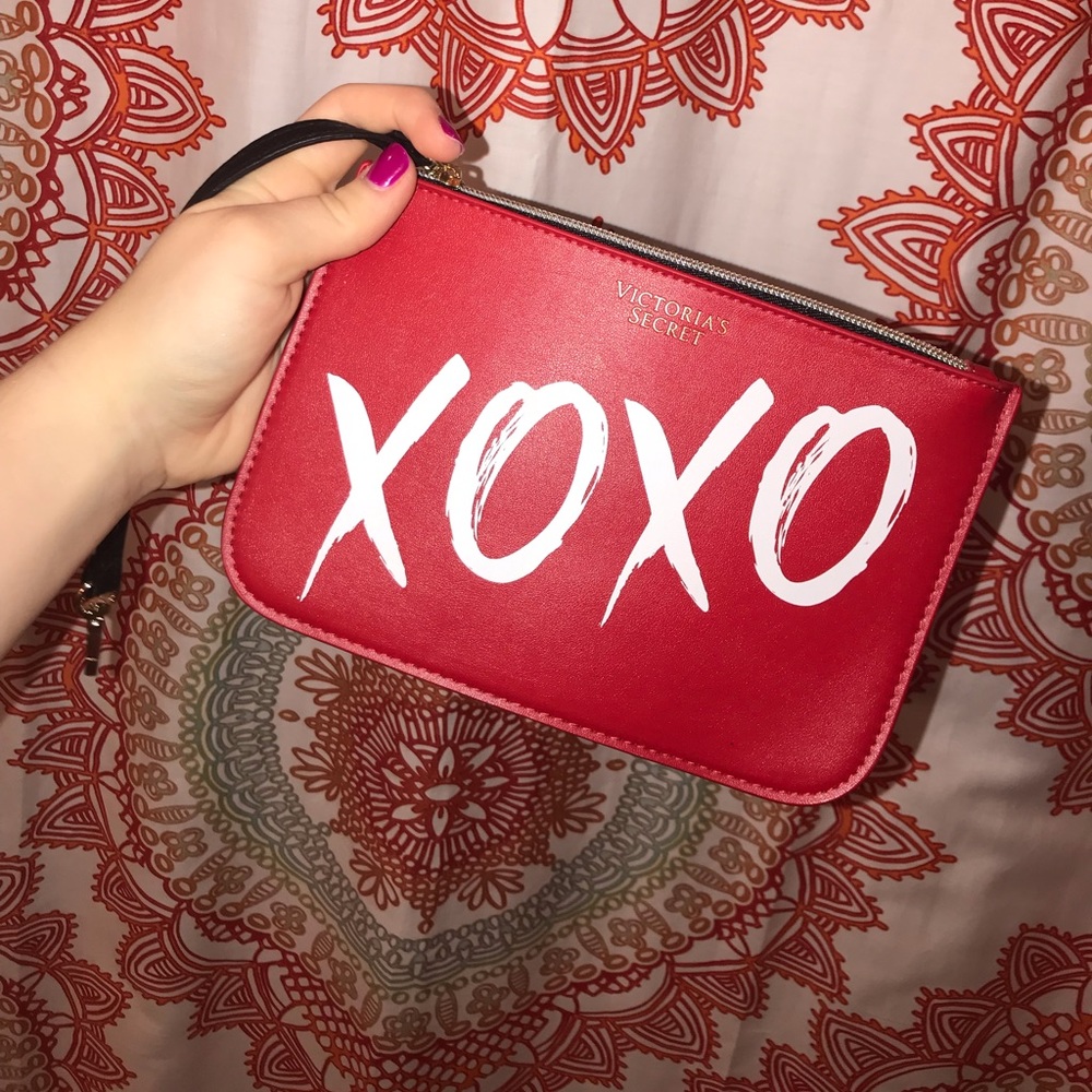 NEW Victoria’s Secret Limited Edition Pouch